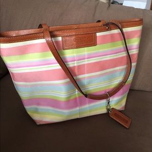 Coach medium tote